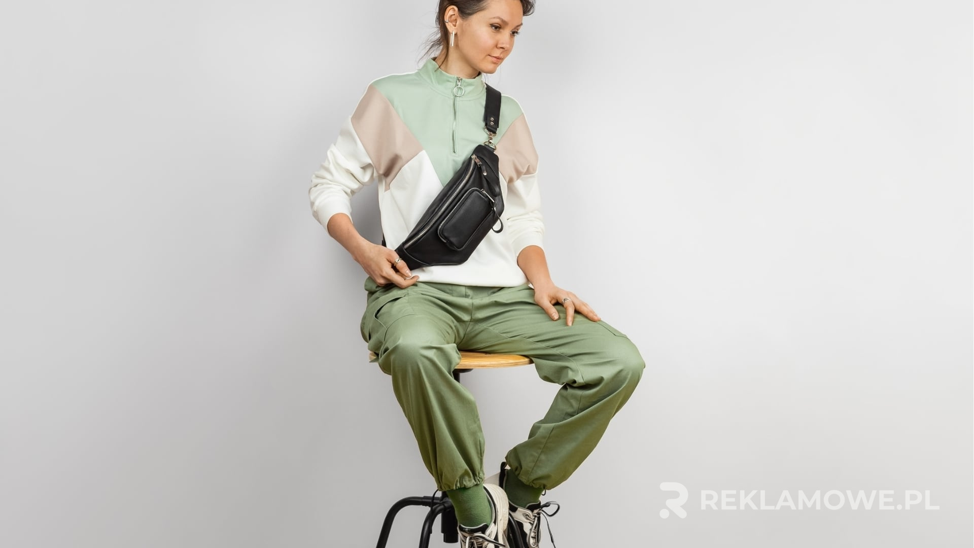 Porównanie rodzajów zamknięć w nerkach reklamowych Zamknięcia w nerkach reklamowych - różne typy